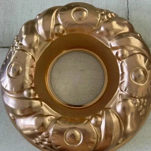 Vintage Copper Jello Mold Bundt Pan - Picture 2 of 6